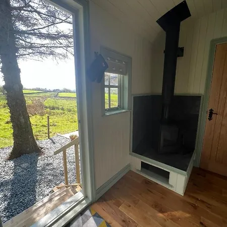 Lodge Shepherds Hut *