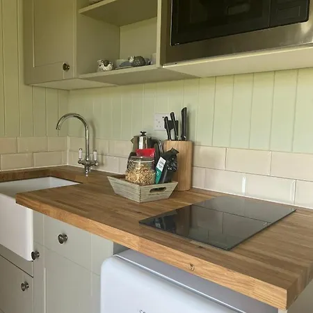 Lodge Shepherds Hut